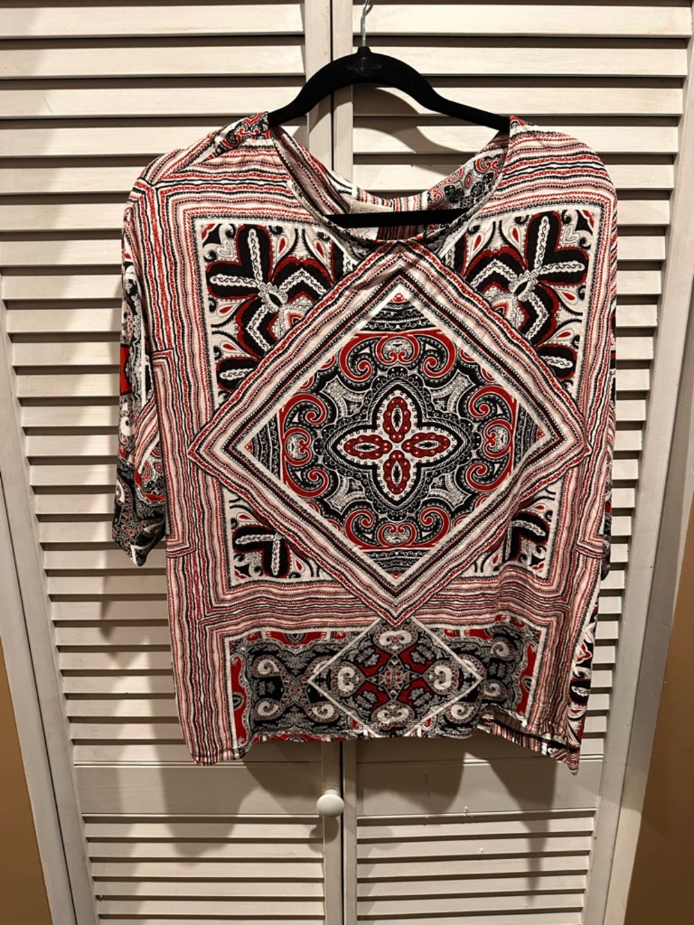 Chico's Red Black White Geometric Boxy Tunic